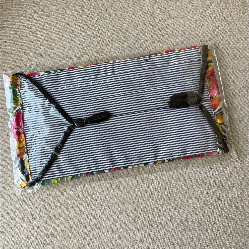 Johnny Was Pleated Hawaiian Floral Silk Face Mask - Picture 3 of 4